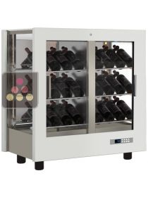 Vitrine à vin multi-températures - Usage pro - 3 côtés vitrés - Bouteilles inclinées - Habillage bois CALICE DESIGN